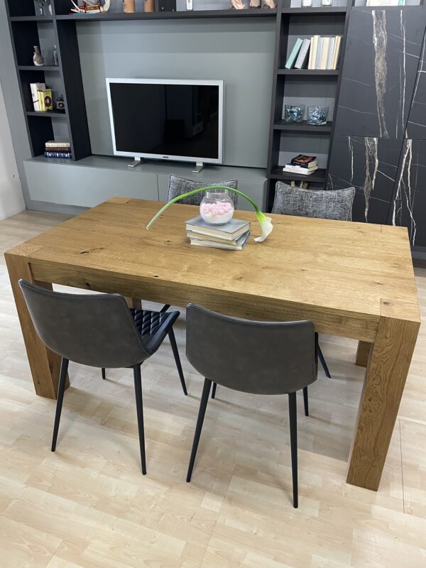 Tavolo country rovere nodato